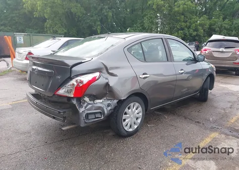 2018 Nissan Versa S/S Plus/Sv/Sl z USA, uszkodzony, nr VIN 3N1CN7AP1JL811400